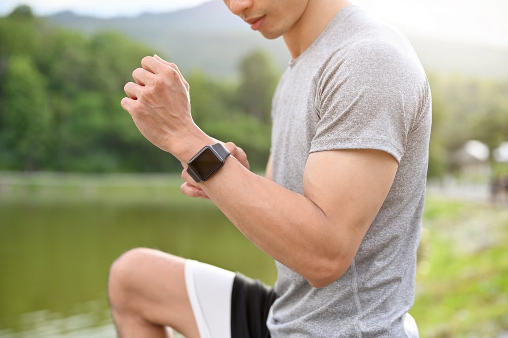 smartwatch while running