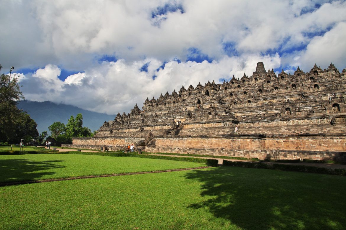 Liburan Di Indonesia? Ini 20 Destinasi Wisata Kelas Dunia