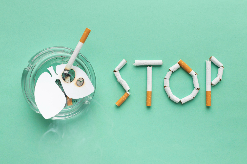 Salah satu bahaya merokok adalah dapat menyebabkan berbagai penyakit paru-paru bahkan membuat paru-paru menjadi berlubang