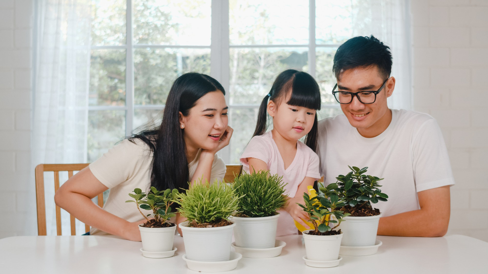 eco parenting mengajak generasi penerus memiliki gaya hidup ramah lingkungan dan sustainable living